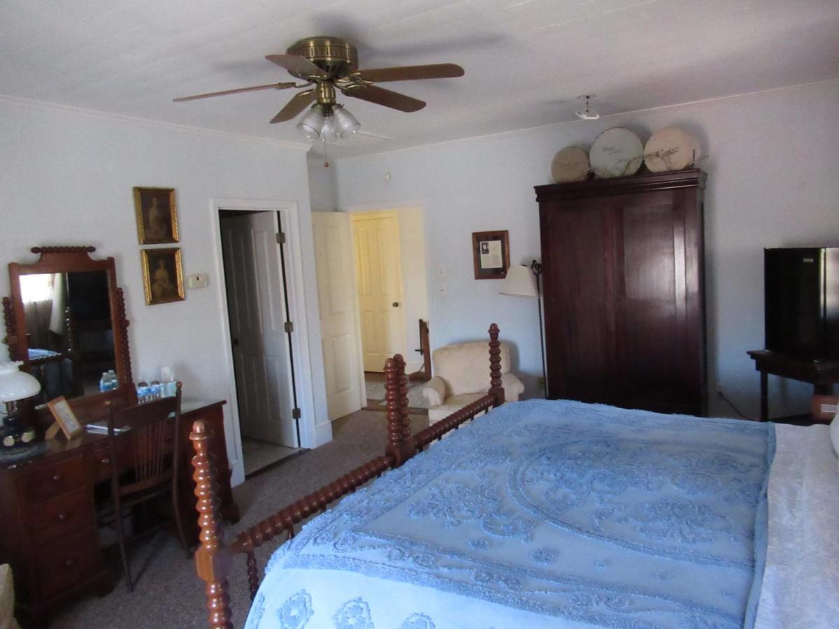 Carrier Houses Bed & Breakfast Rutherfordton Extérieur photo