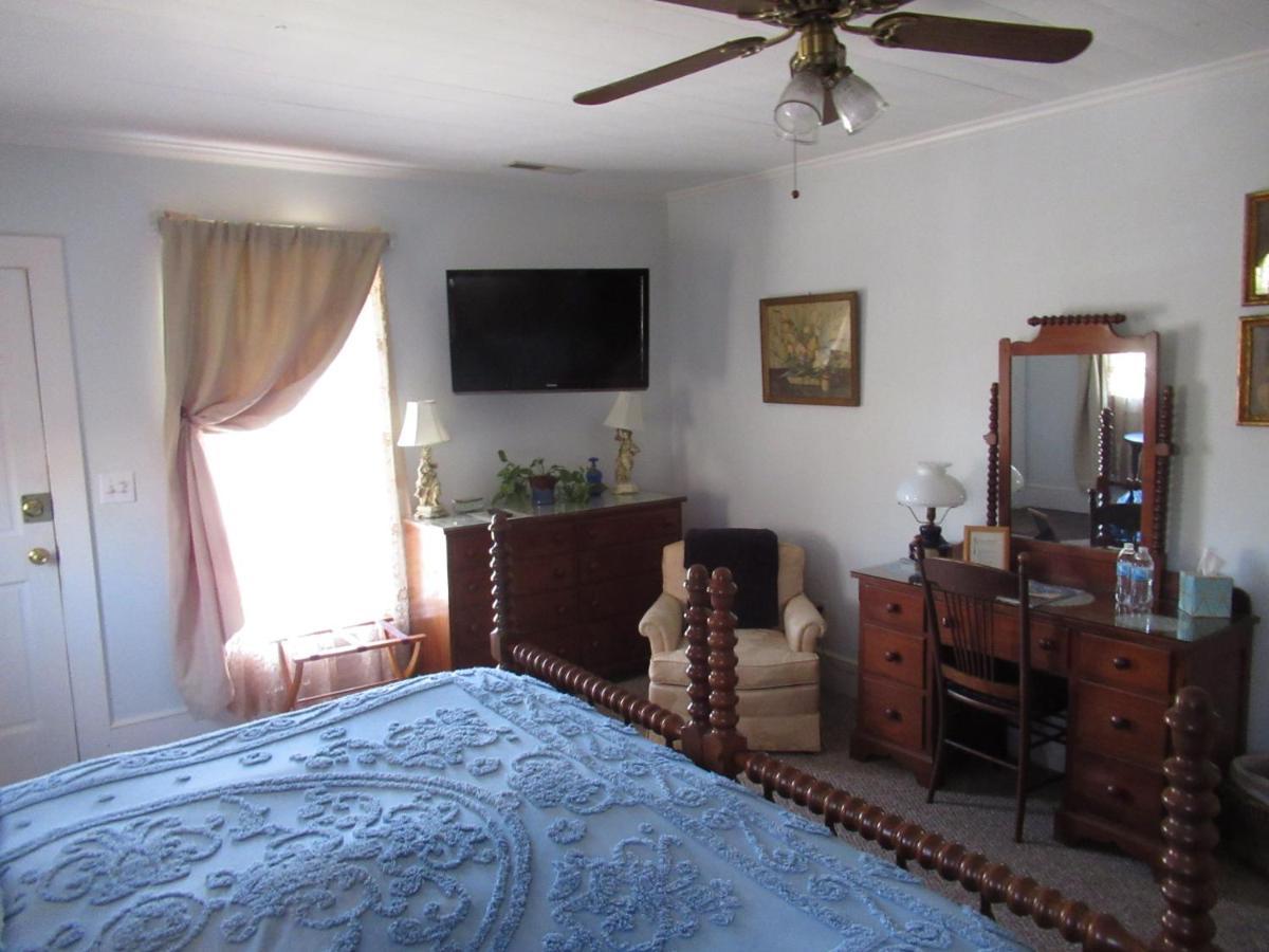 Carrier Houses Bed & Breakfast Rutherfordton Extérieur photo