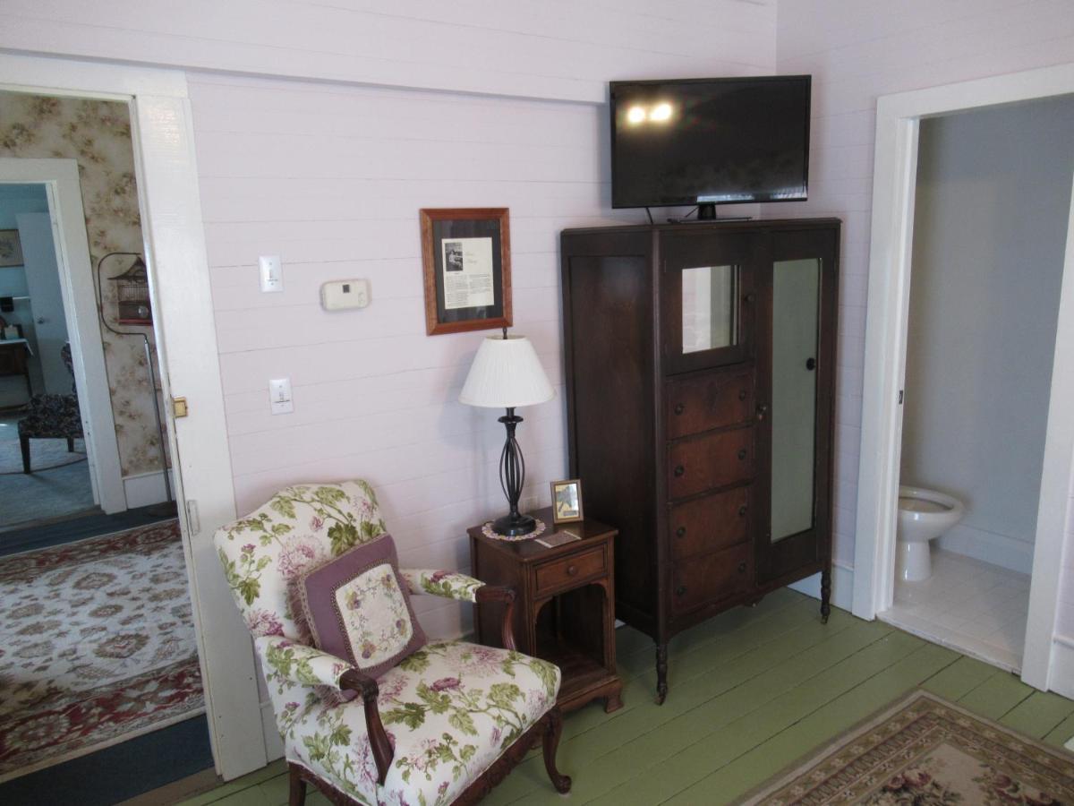 Carrier Houses Bed & Breakfast Rutherfordton Extérieur photo