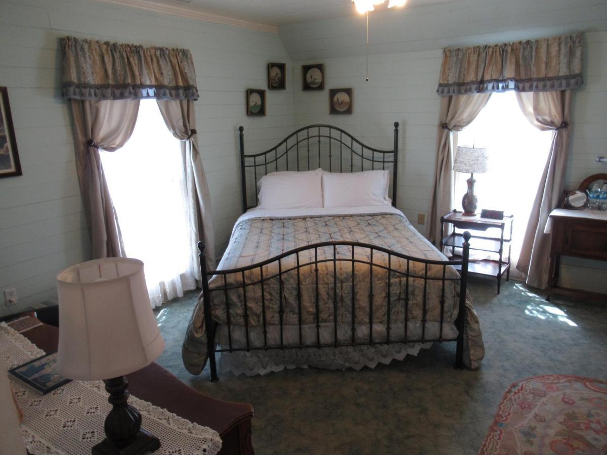 Carrier Houses Bed & Breakfast Rutherfordton Extérieur photo