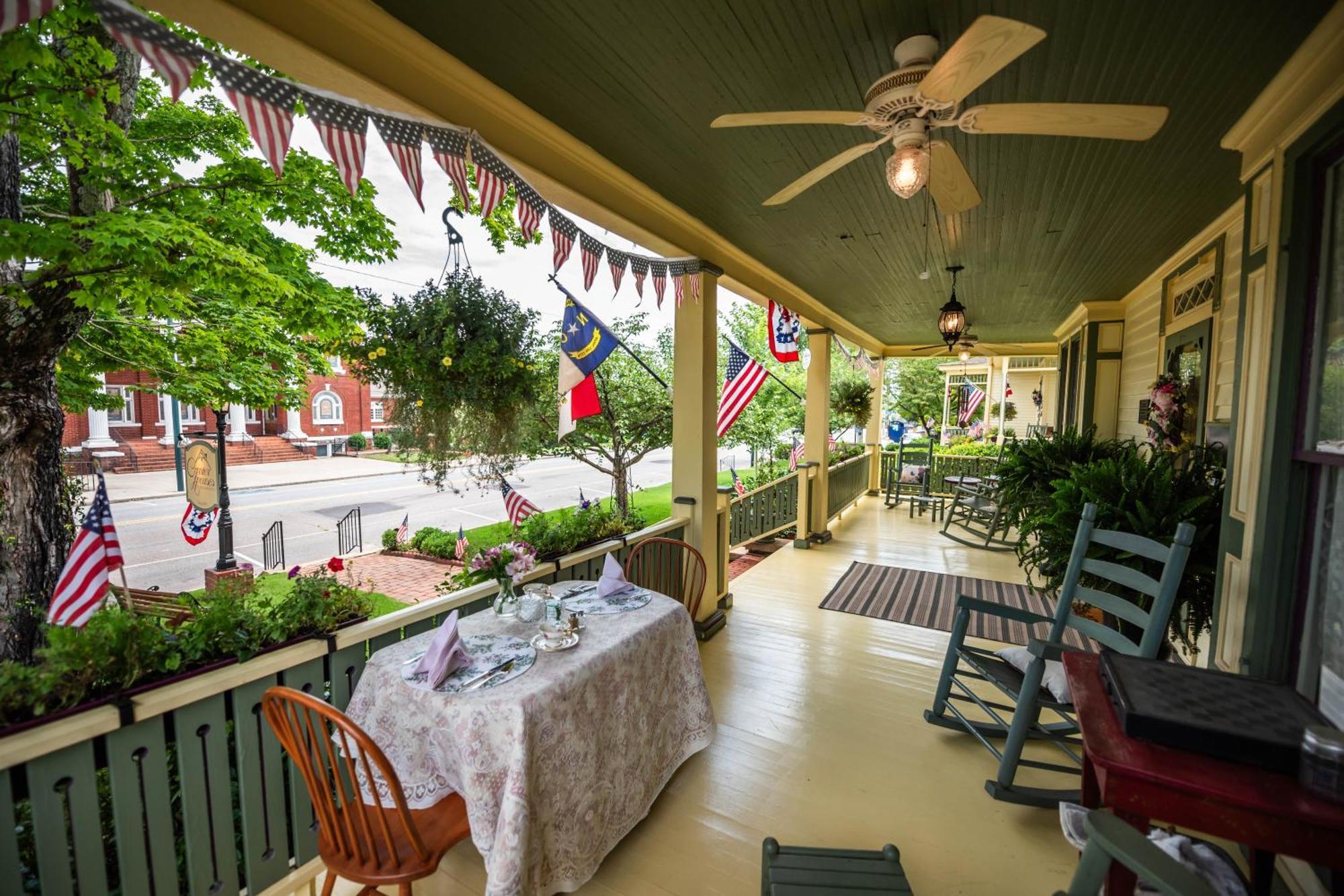 Carrier Houses Bed & Breakfast Rutherfordton Extérieur photo