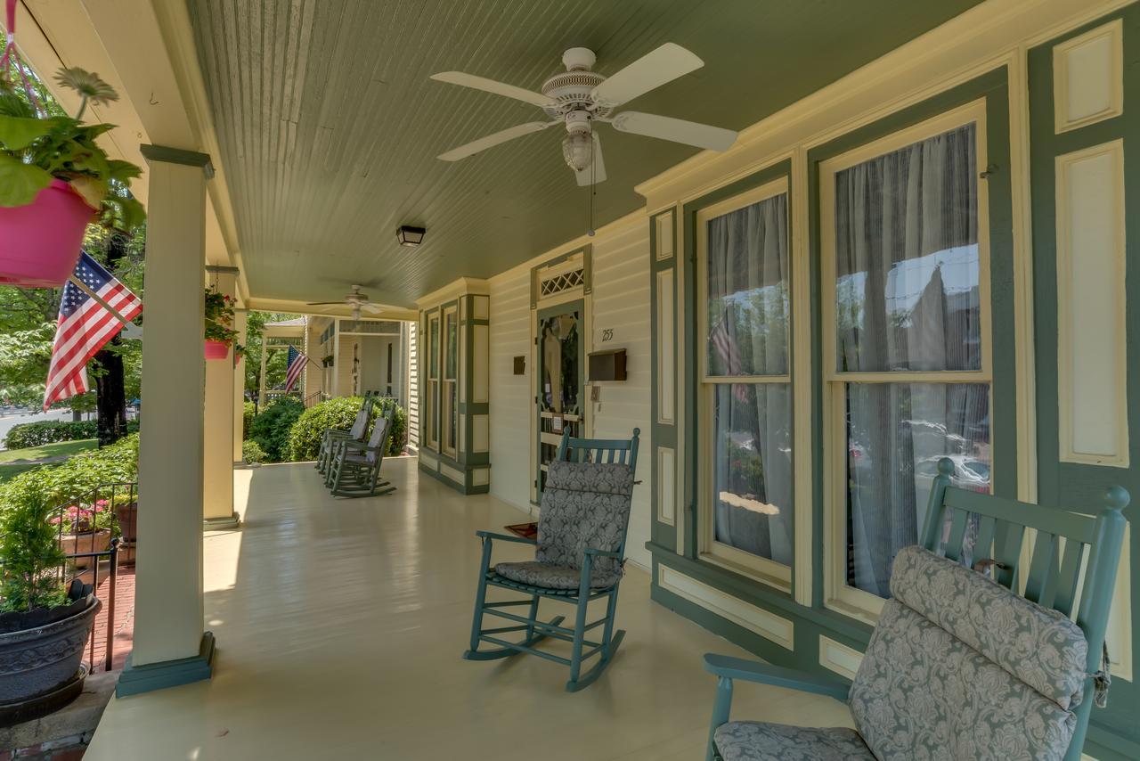 Carrier Houses Bed & Breakfast Rutherfordton Extérieur photo